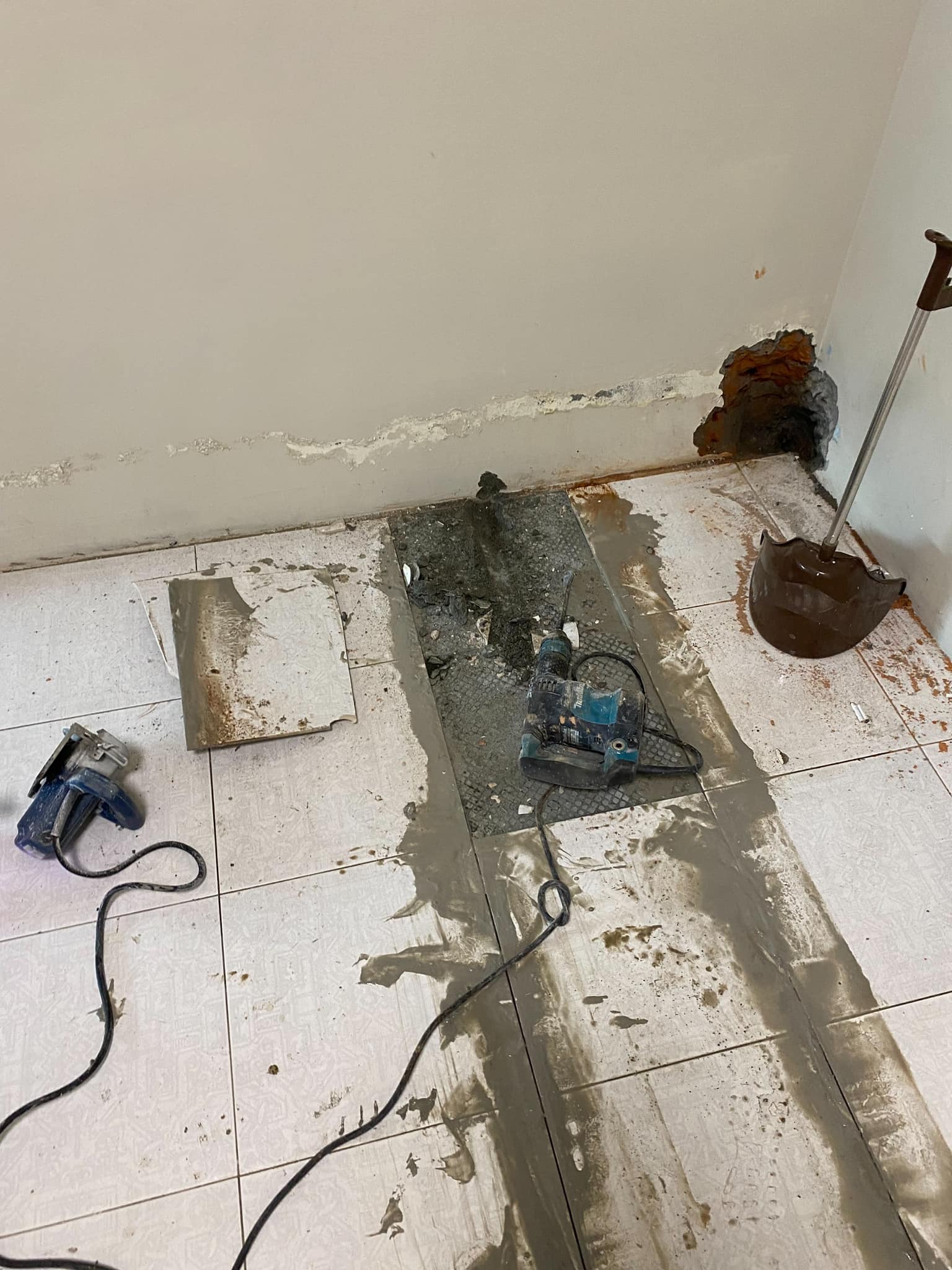 台中南屯區熱水管漏水處理